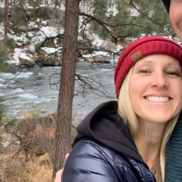 Meet your Posher, Dee - Picture 3 of 3